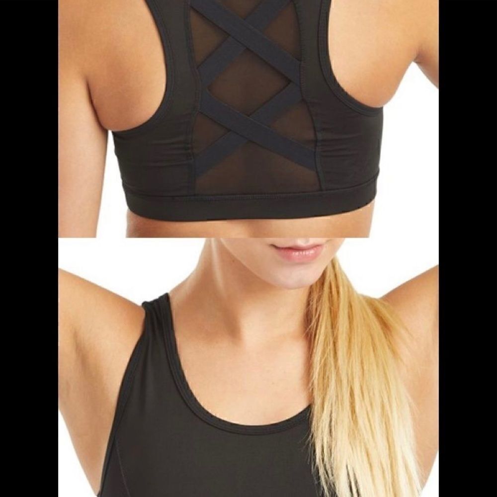 🌹Tahari criss Cross Sports Bra Size: Medium